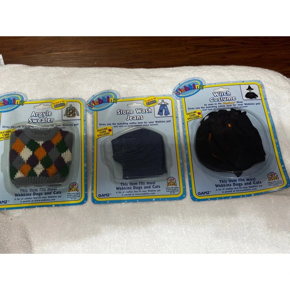 Webkinz Ganz Pet Clothing Lot Argyle Sweater Stone Wash Jeans Witch Costume NIP